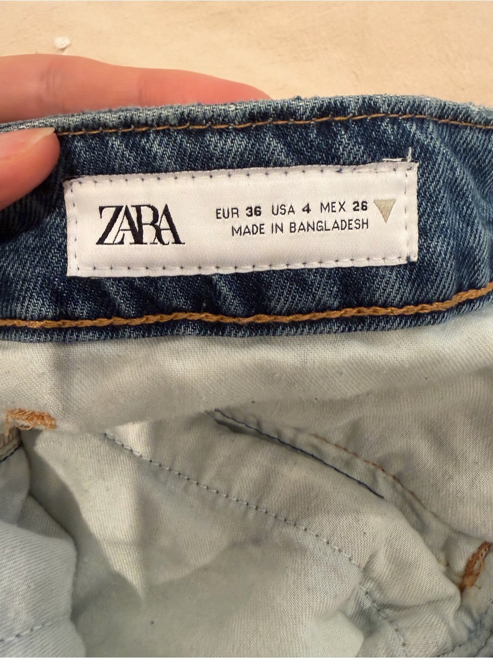 Zara Wide Leg Pleated Jeans - Picture 6 of 6